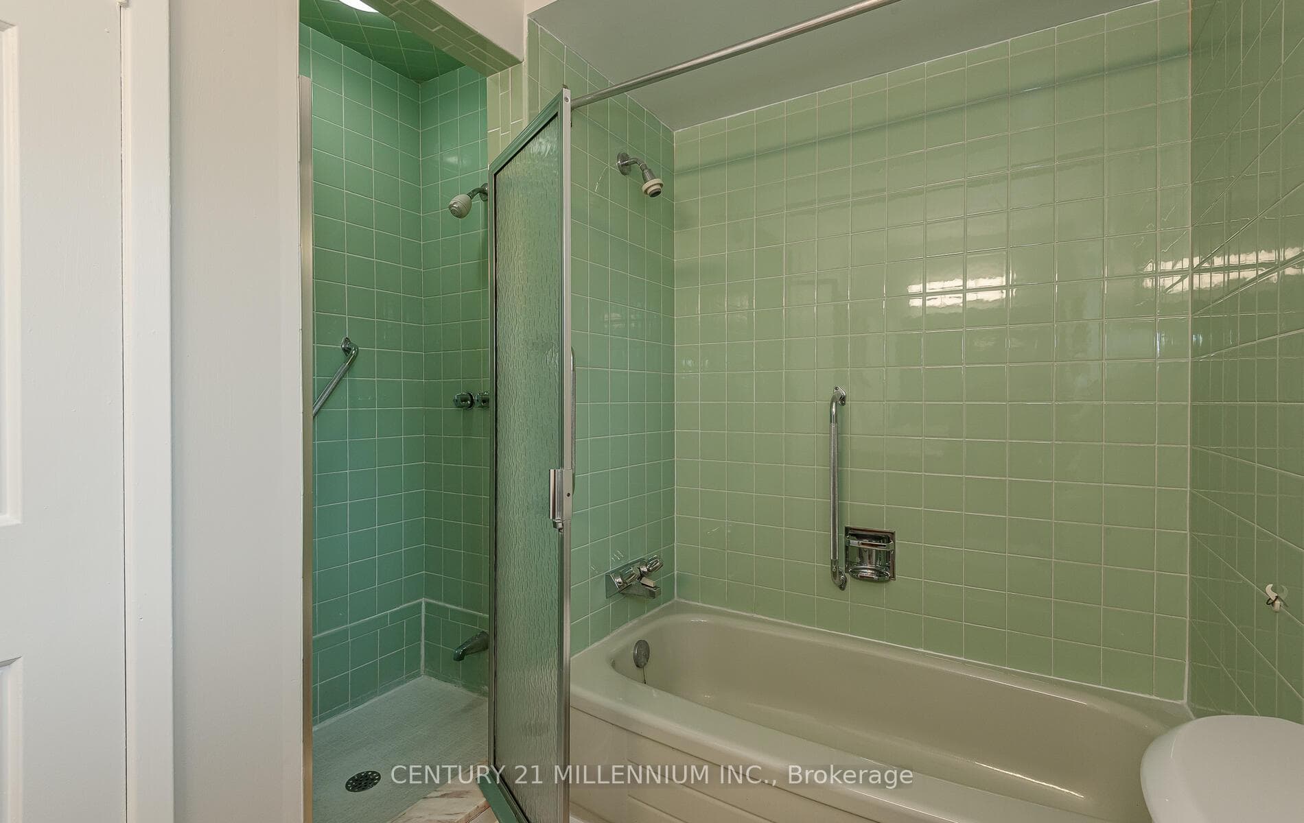 82 Leander Street photo 48