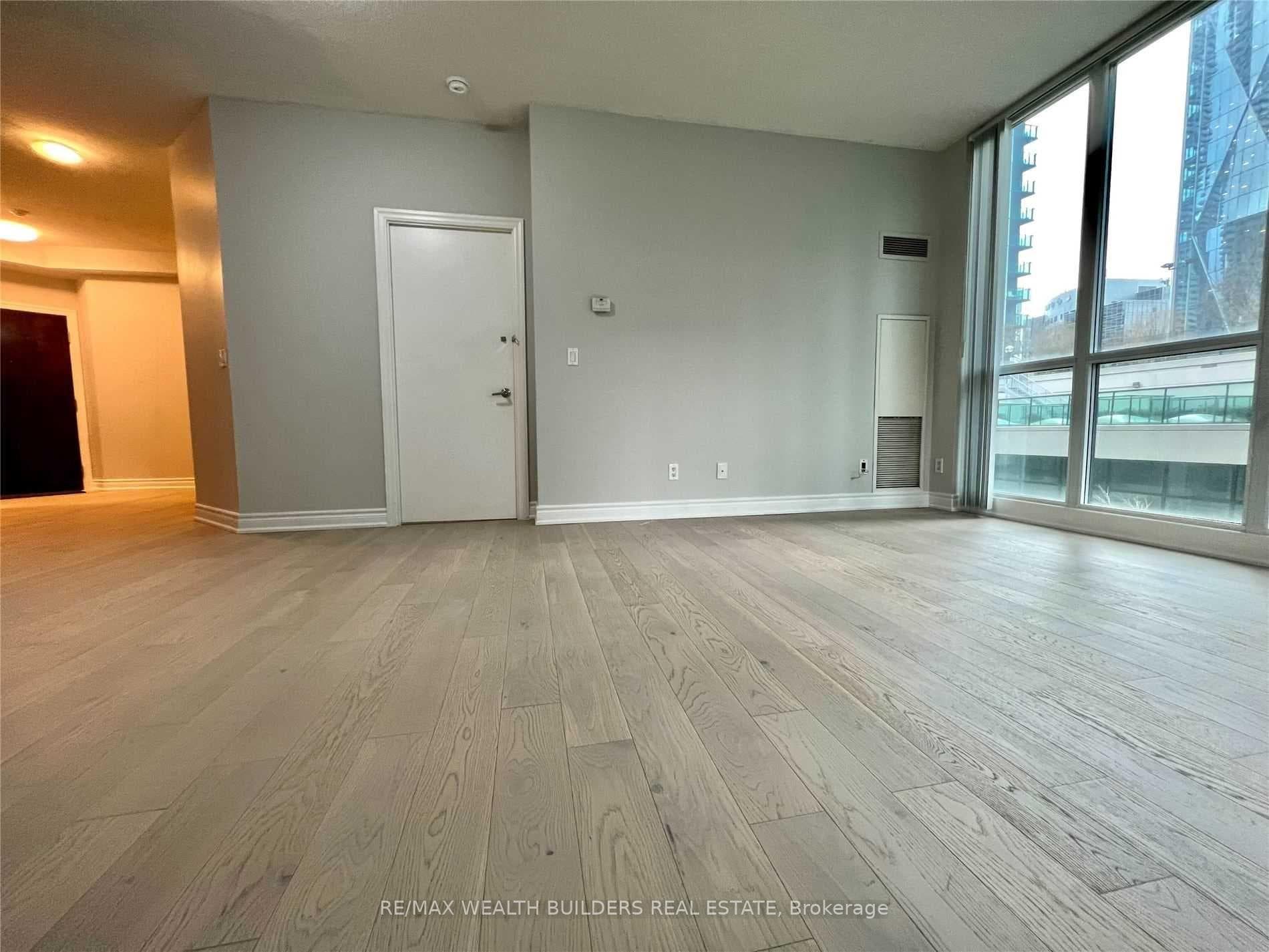 12 Yonge Street Unit 402 photo 12