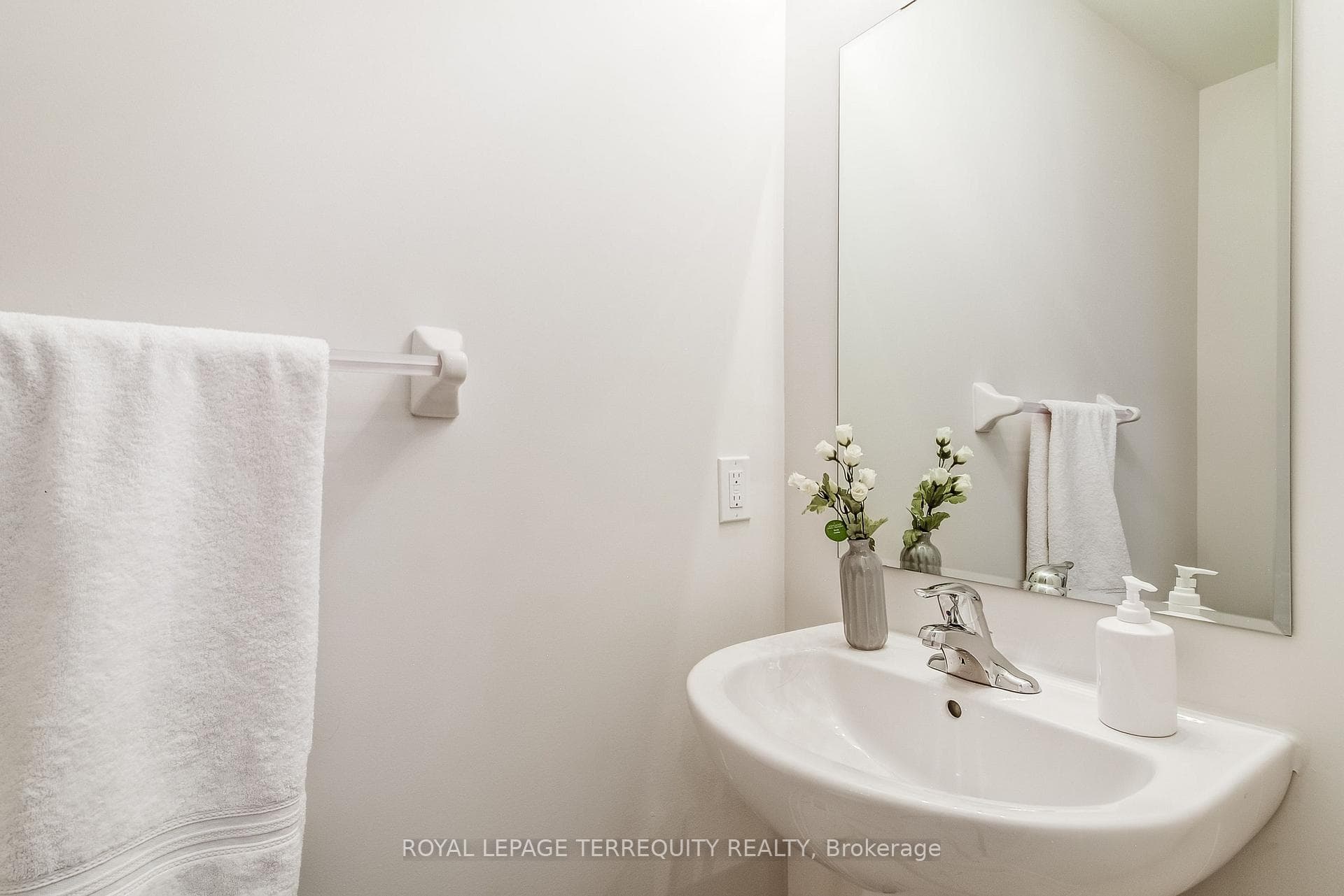 2656 Delphinium Trail photo 18
