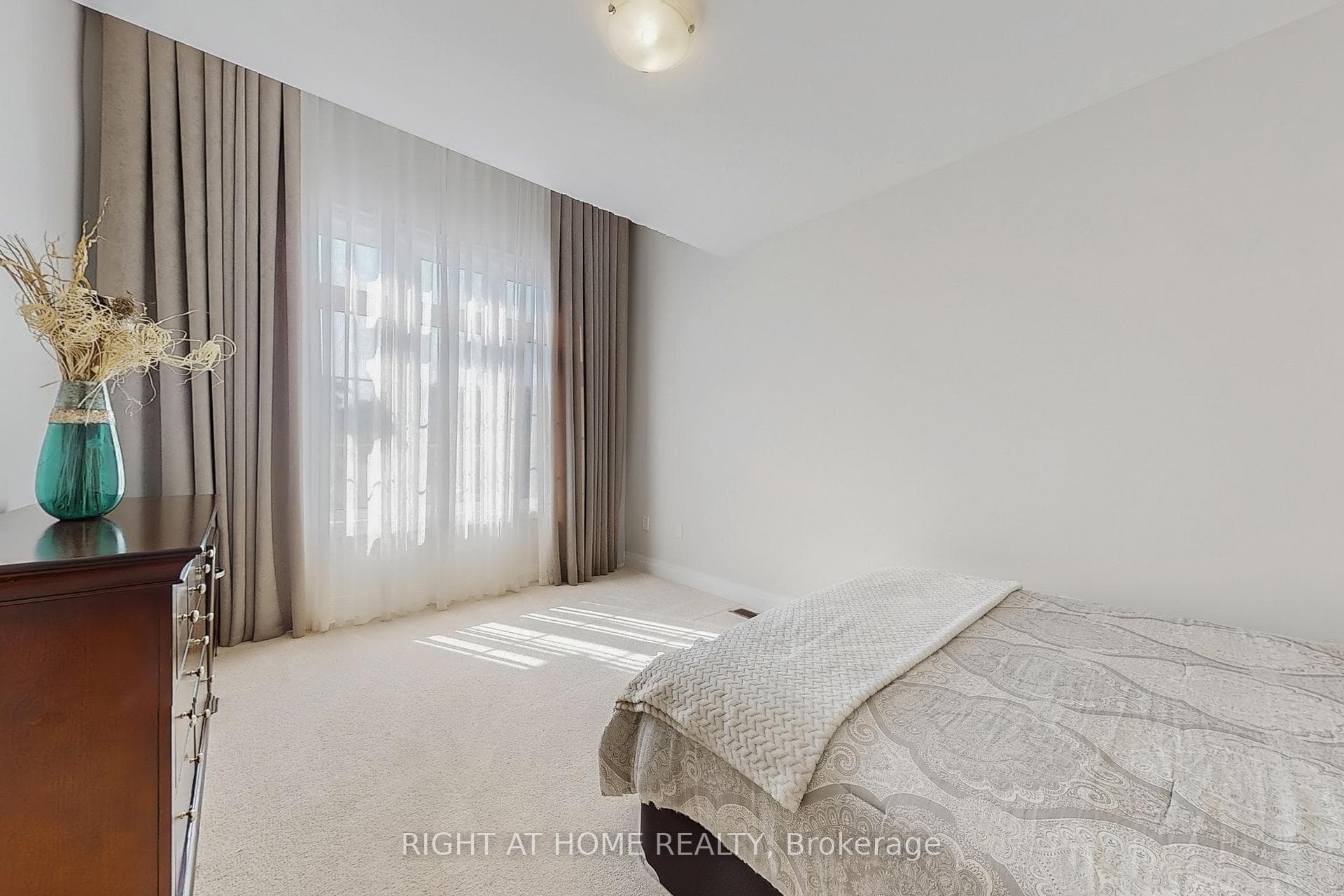 46 Prunella Crescent photo 26