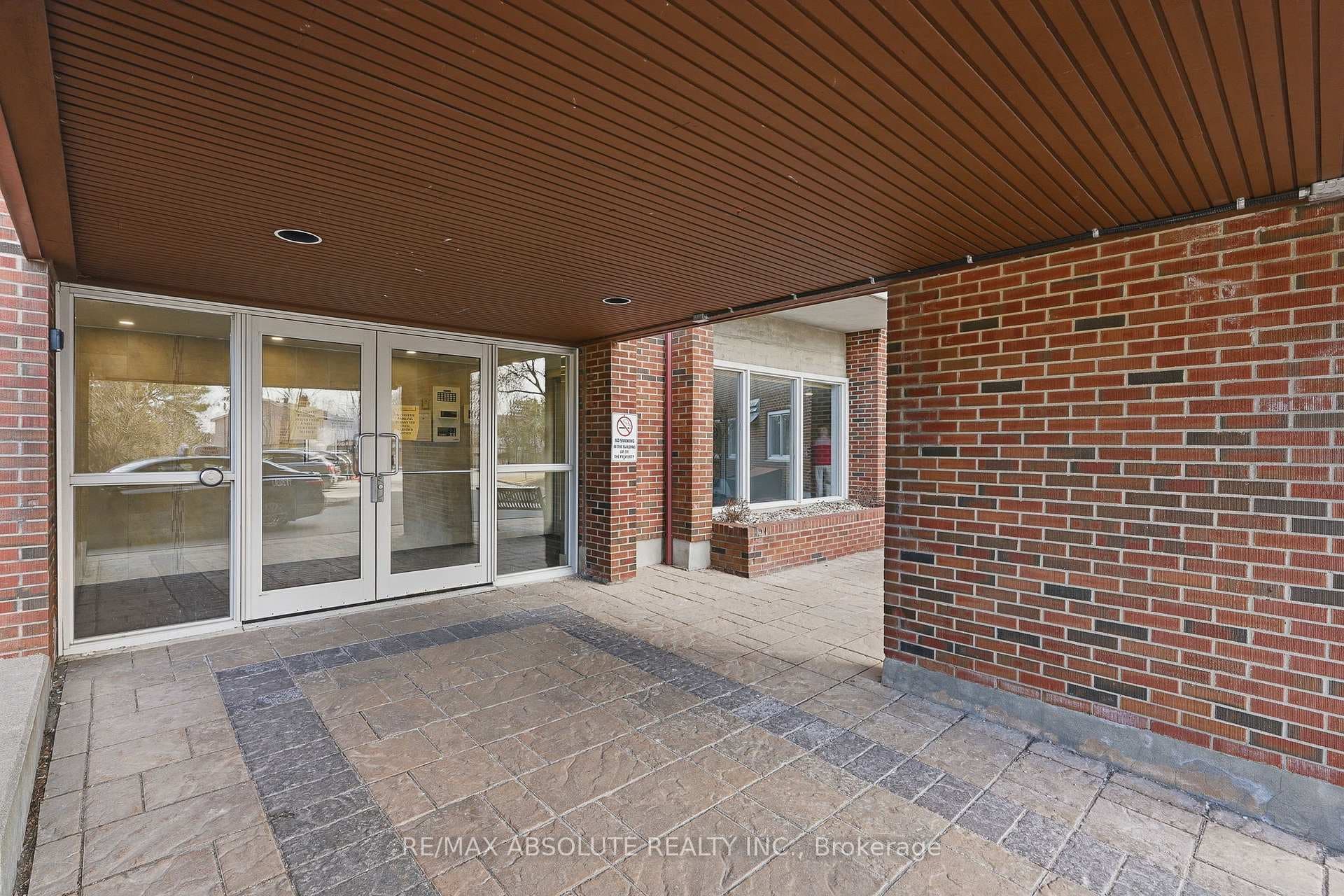 915 Elmsmere Road Unit 1010 photo 2