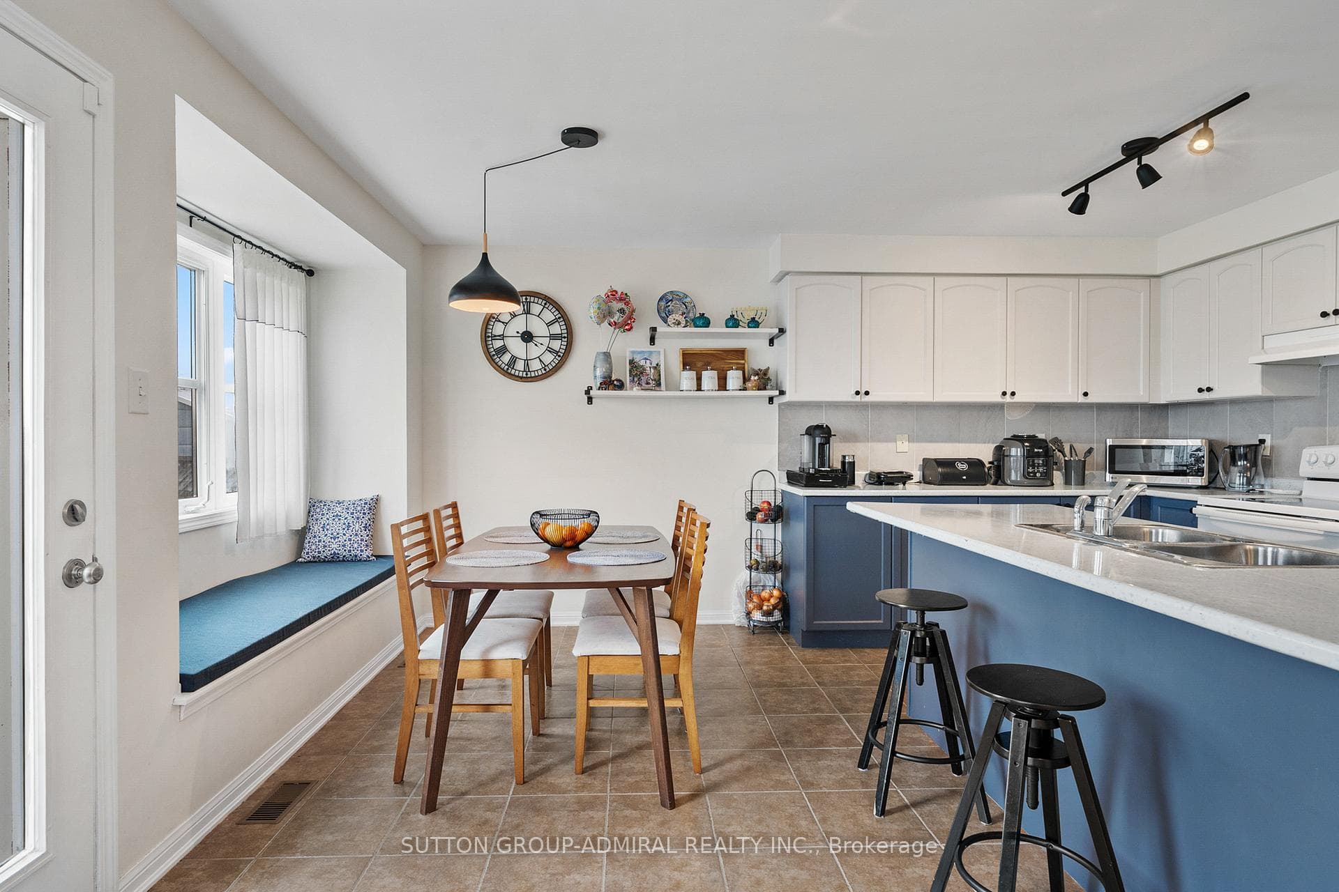 36 John W Taylor Avenue photo 9