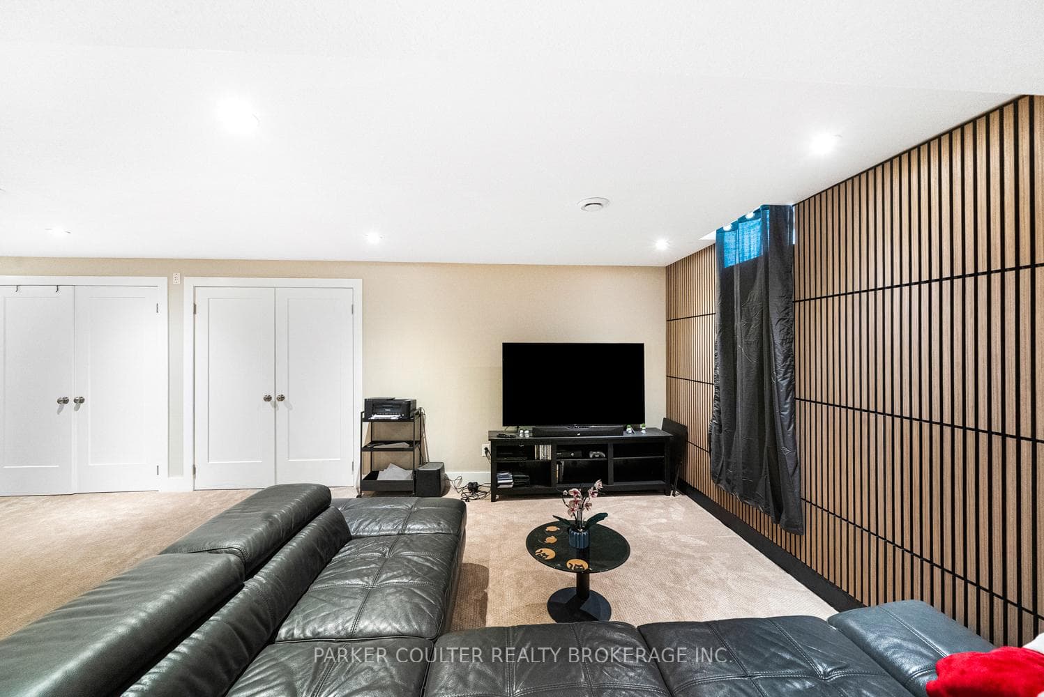 107 Cumming Drive photo 28