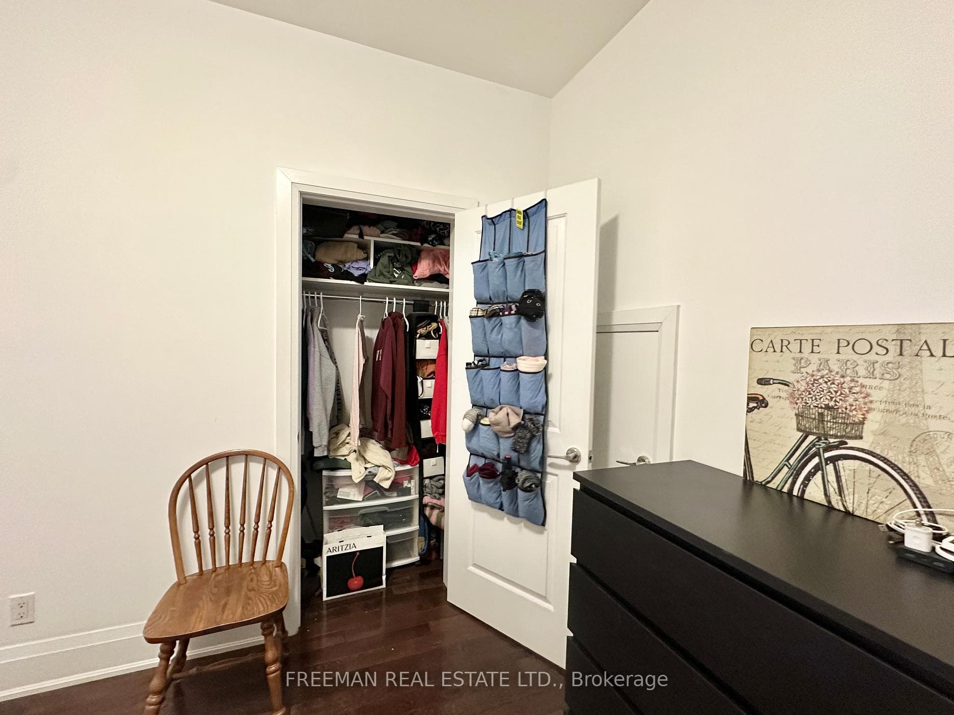 543 Palmerston Boulevard Unit 2 photo 10