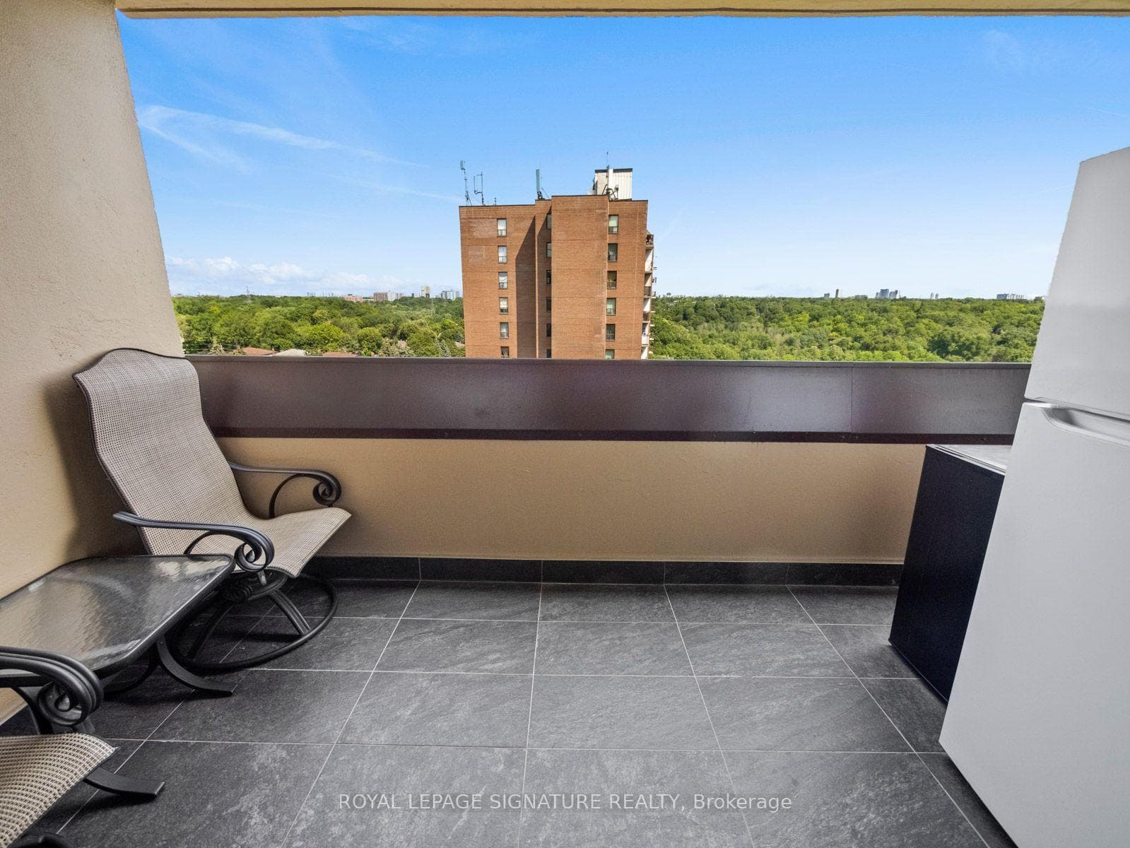 100 Canyon Avenue Unit 906 photo 18