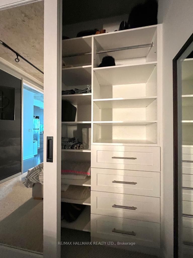 478 King Street Unit 1003 photo 18