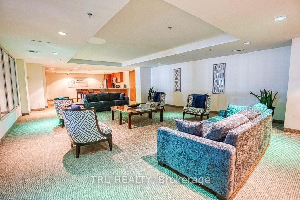 195 BESSERER Street Unit 303 photo 11