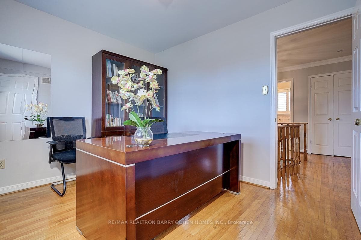 112 Agincourt Drive photo 22