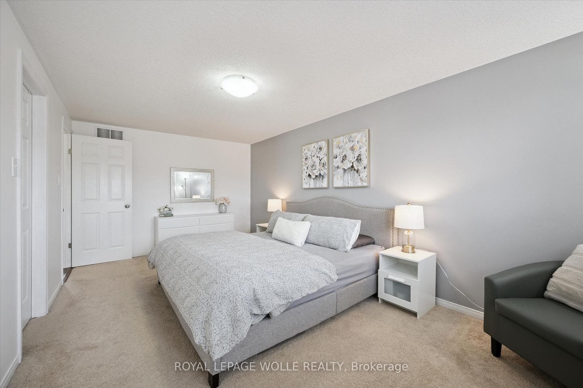 31 Tisdale Court photo 12
