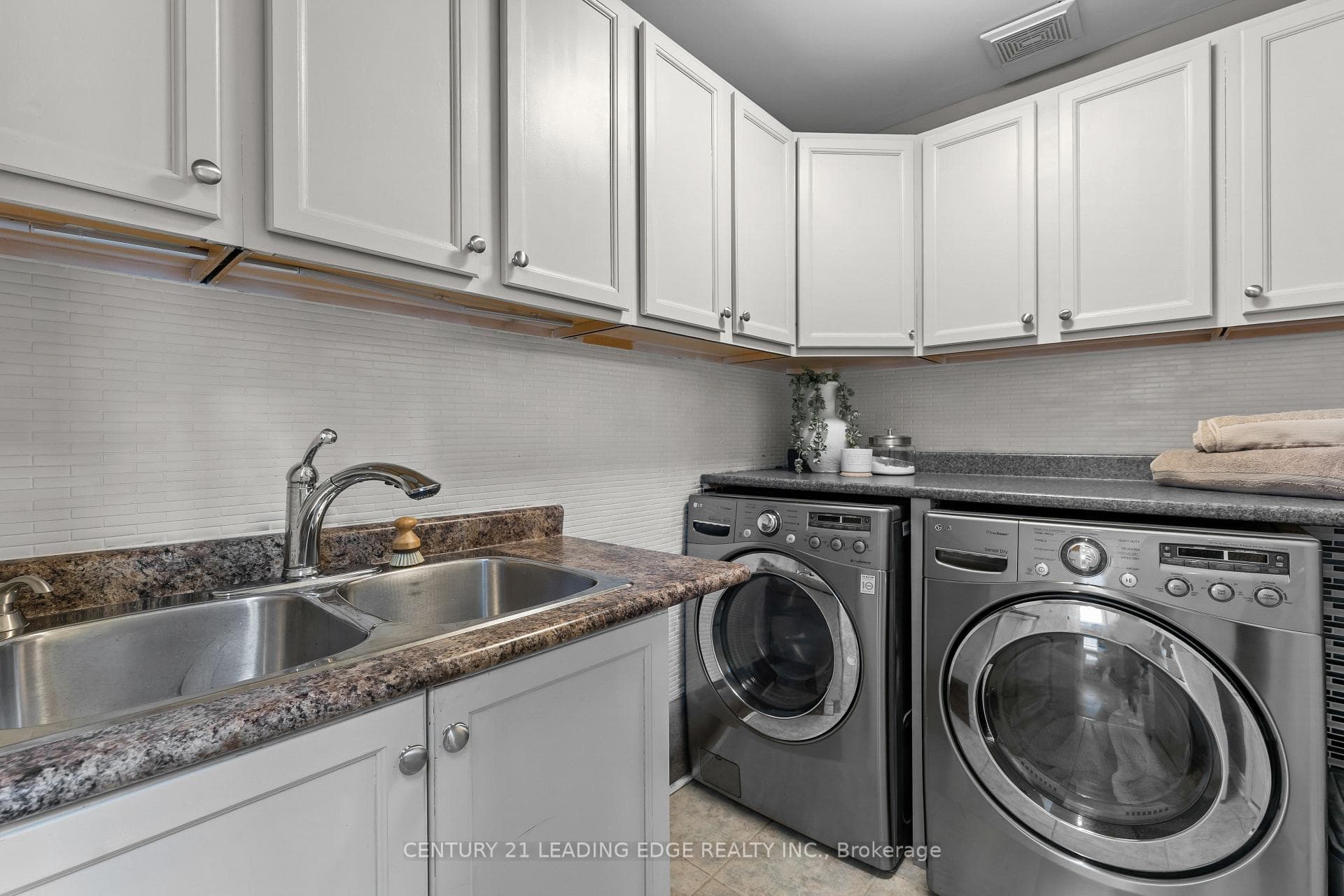 106 Mackey Drive photo 26