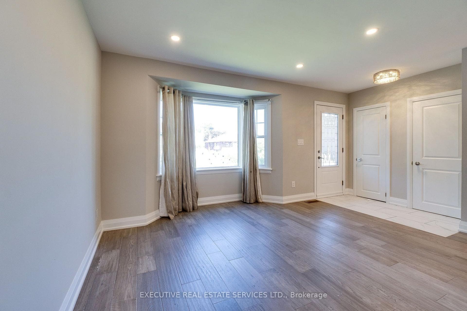 213 East 32nd Street photo 11