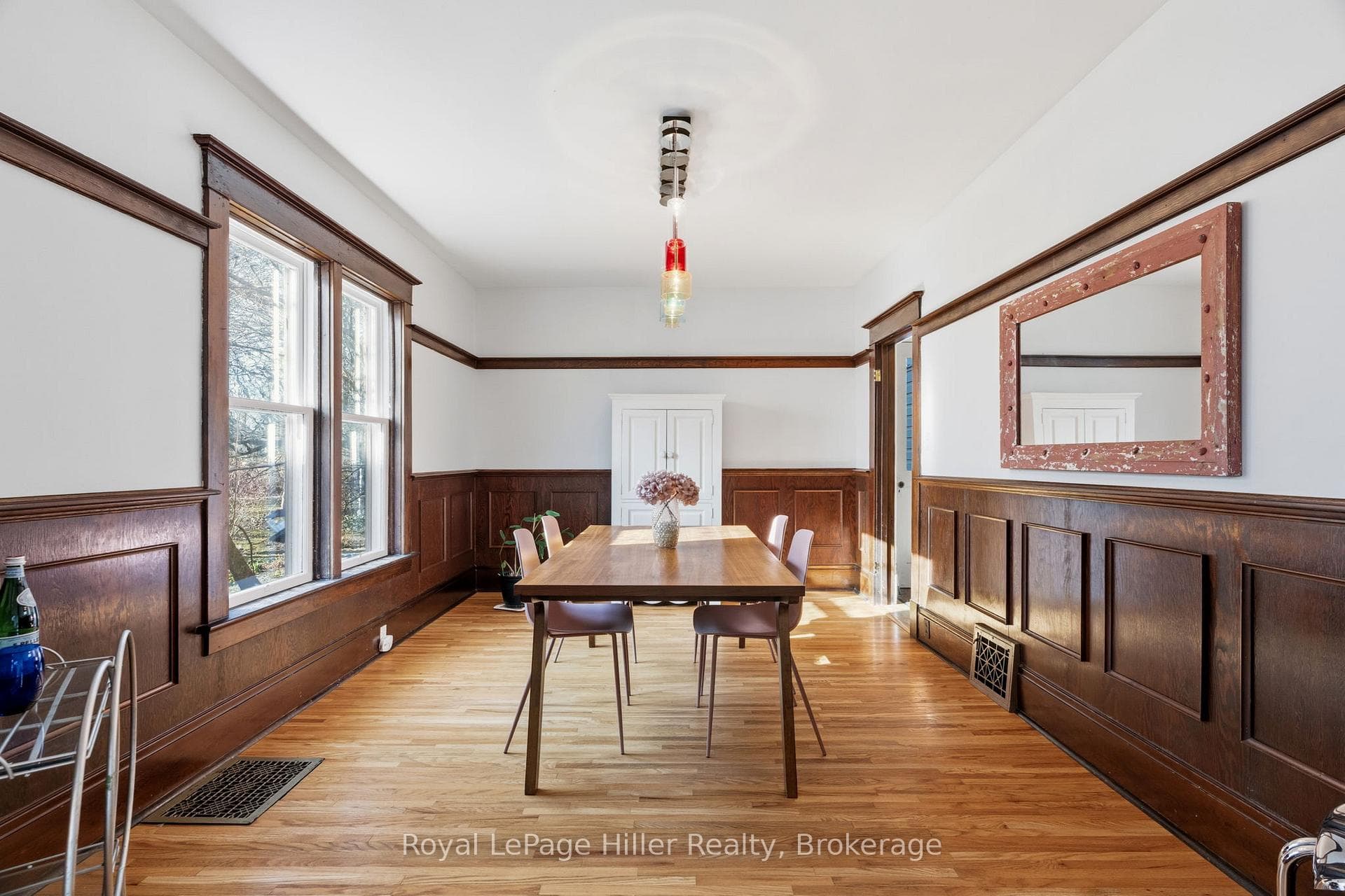 145 Caledonia Street photo 7