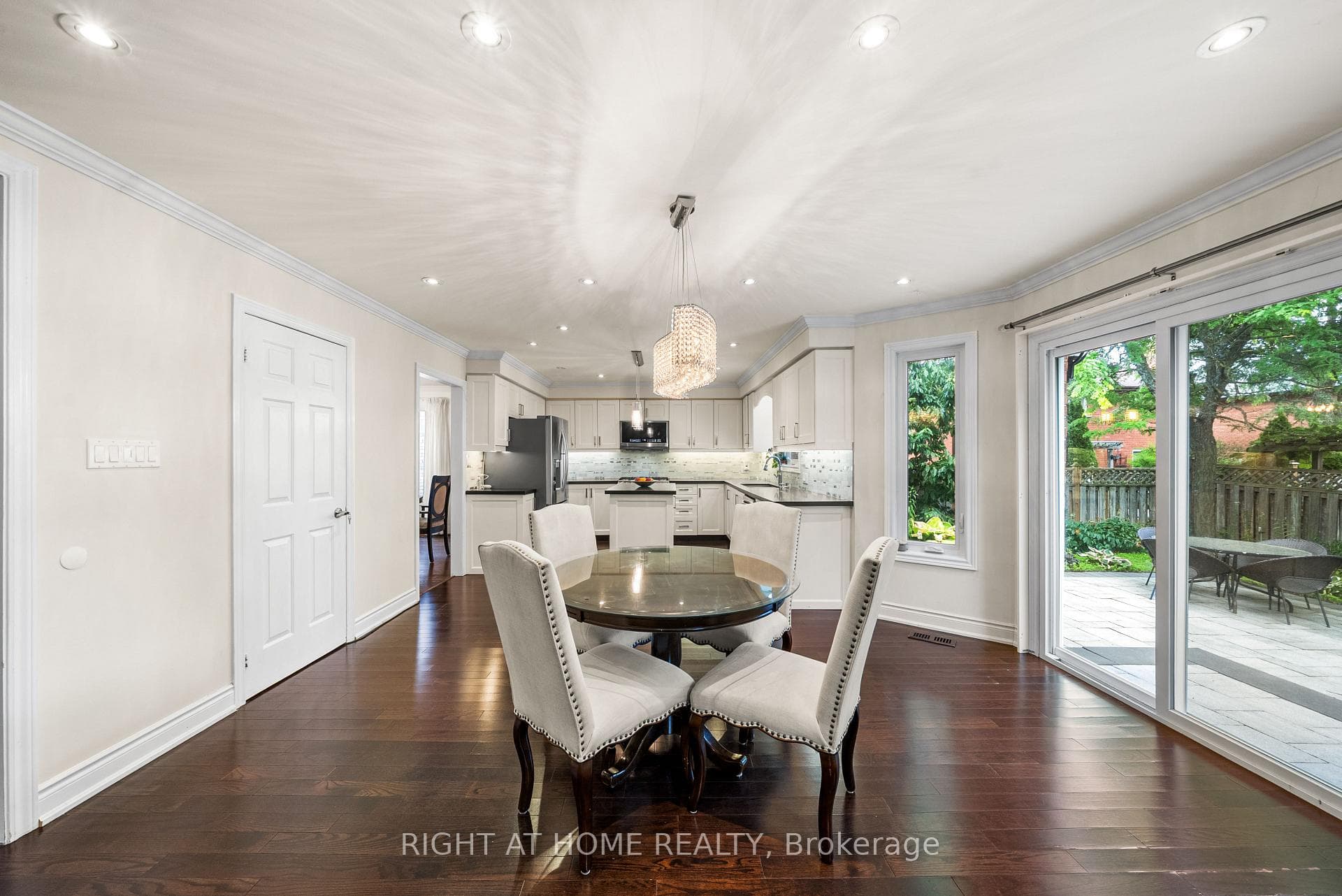 5 Stave Crescent photo 20