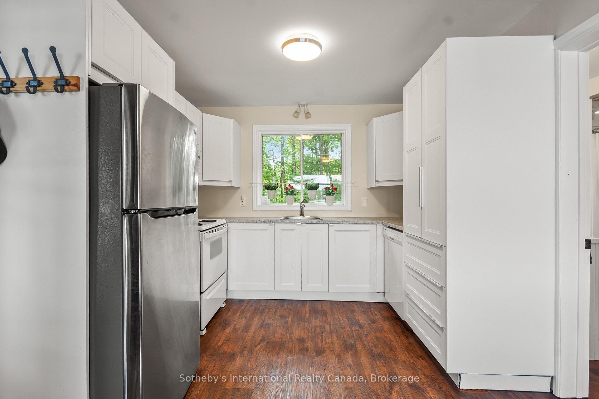 834 Eastshore Road photo 6