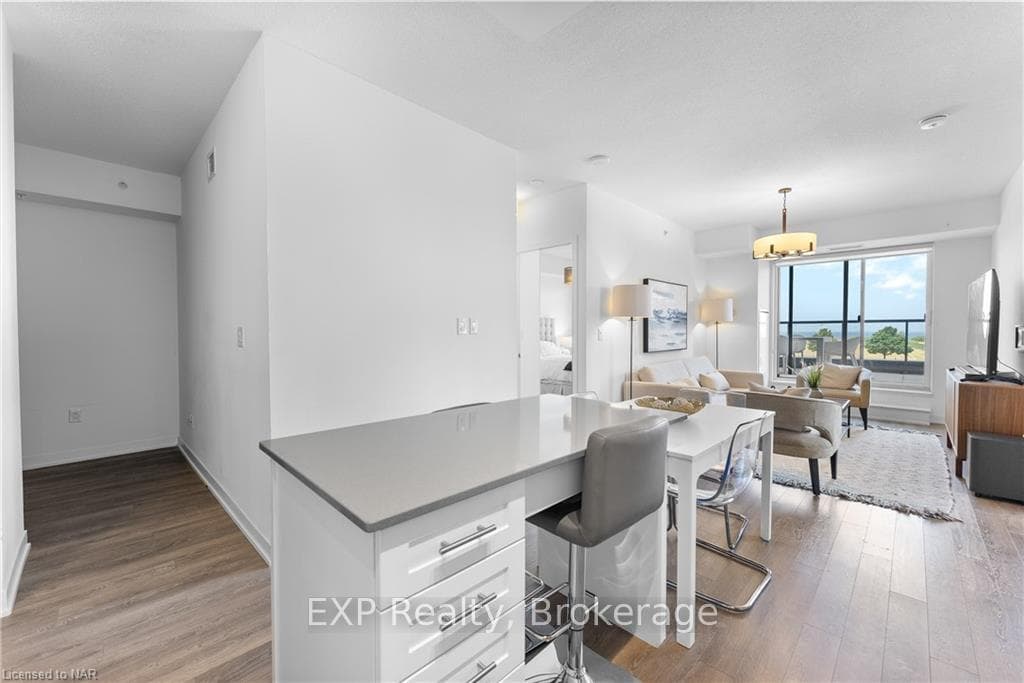 550 NORTH SERVICE Road Unit 219 photo 8