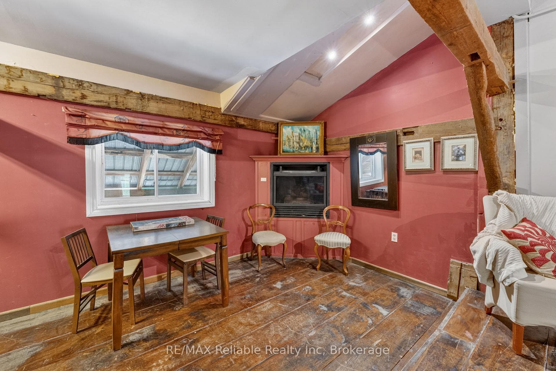 31 London Road photo 32