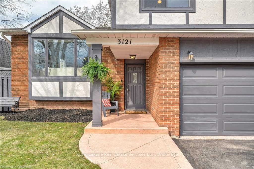3121 RIVERVIEW Street photo 3