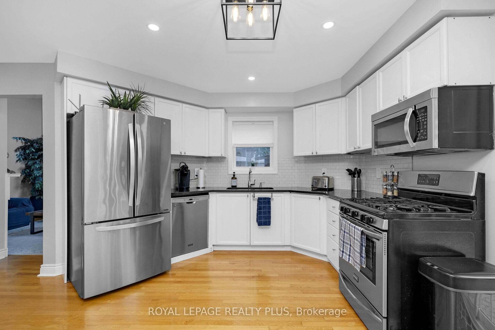 69 Birchway Place photo 29