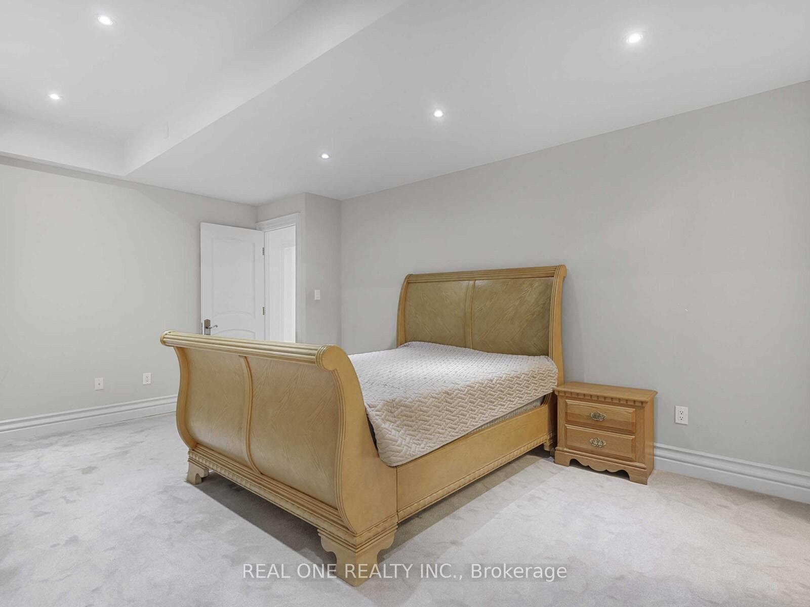 25 Dempsey Crescent photo 17