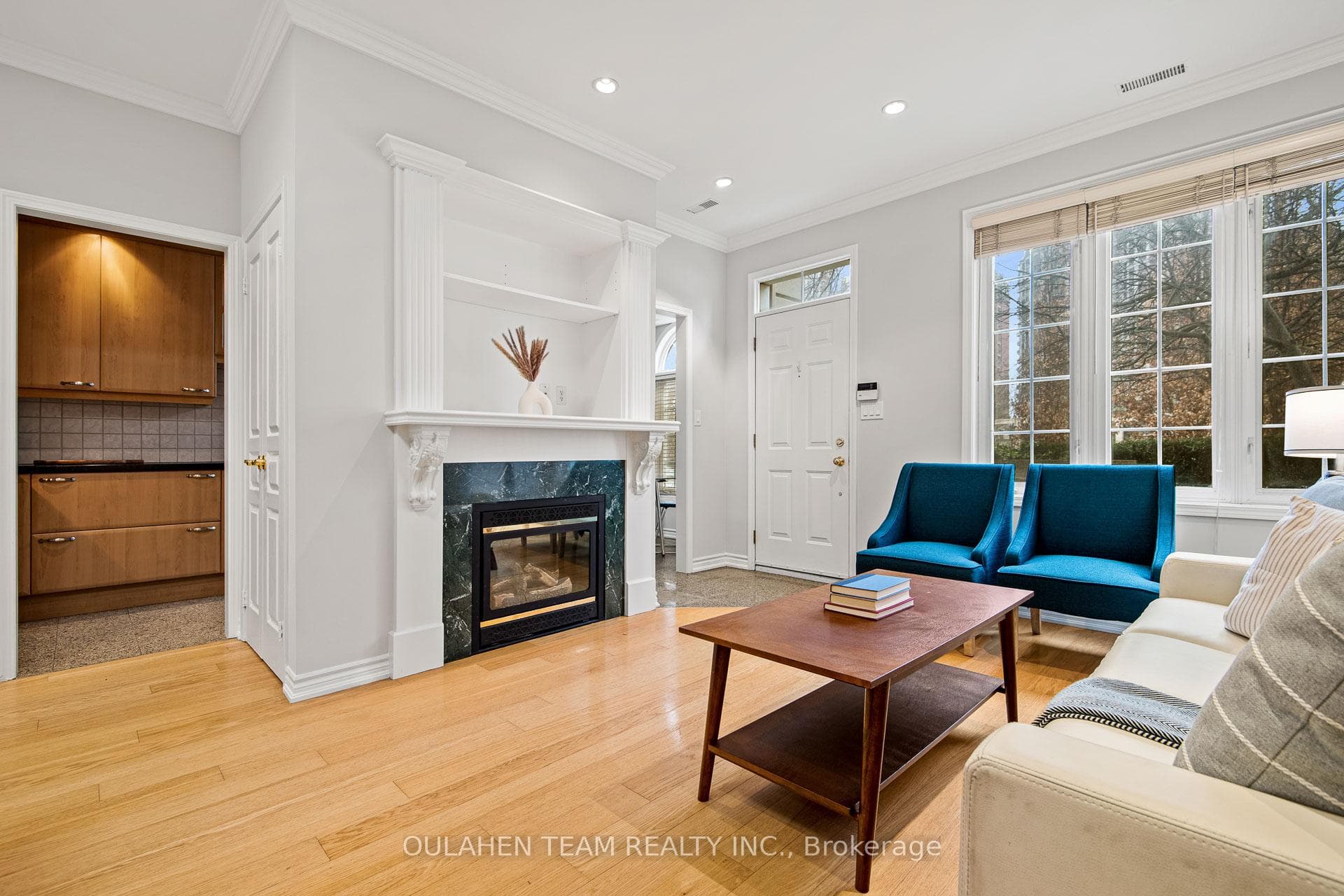 8 Humberstone Drive Unit 210 photo 7