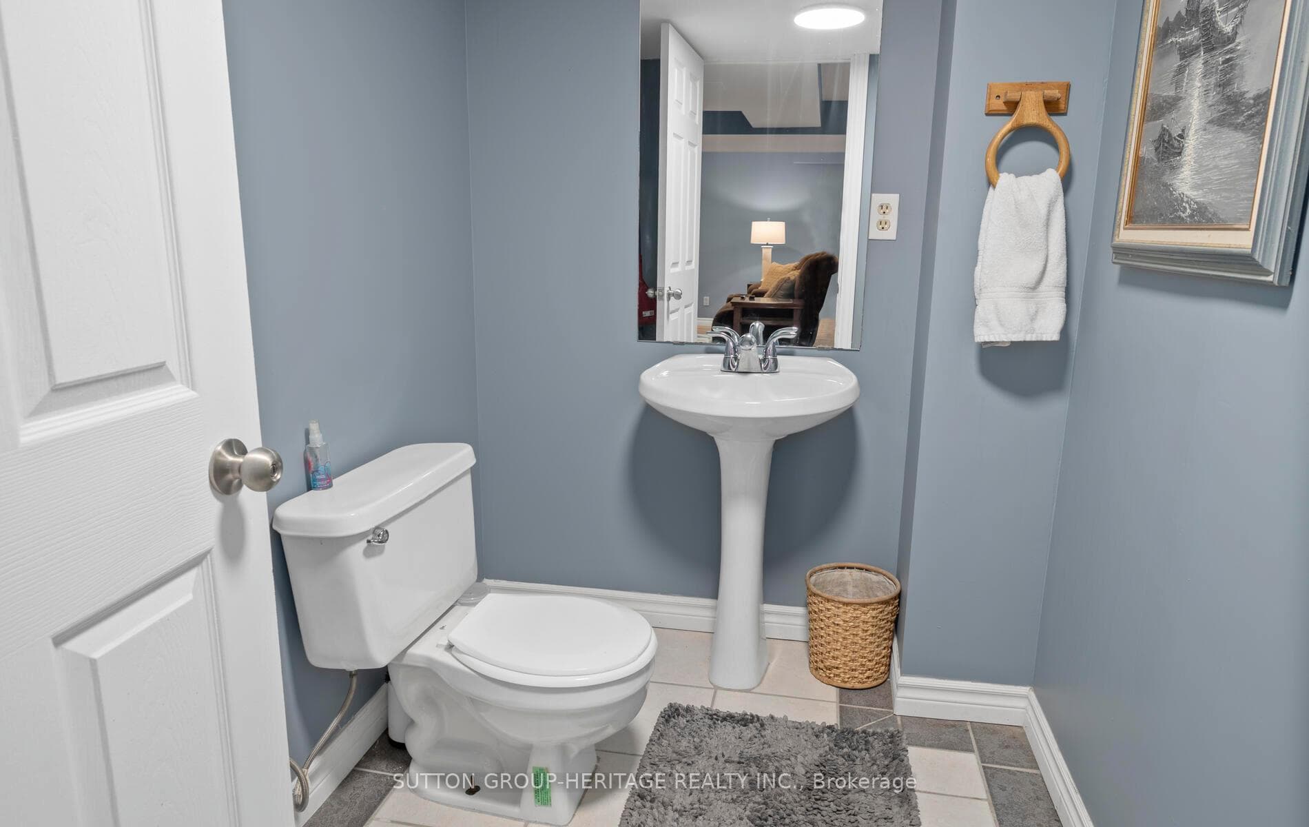 867 White Ash Drive photo 31
