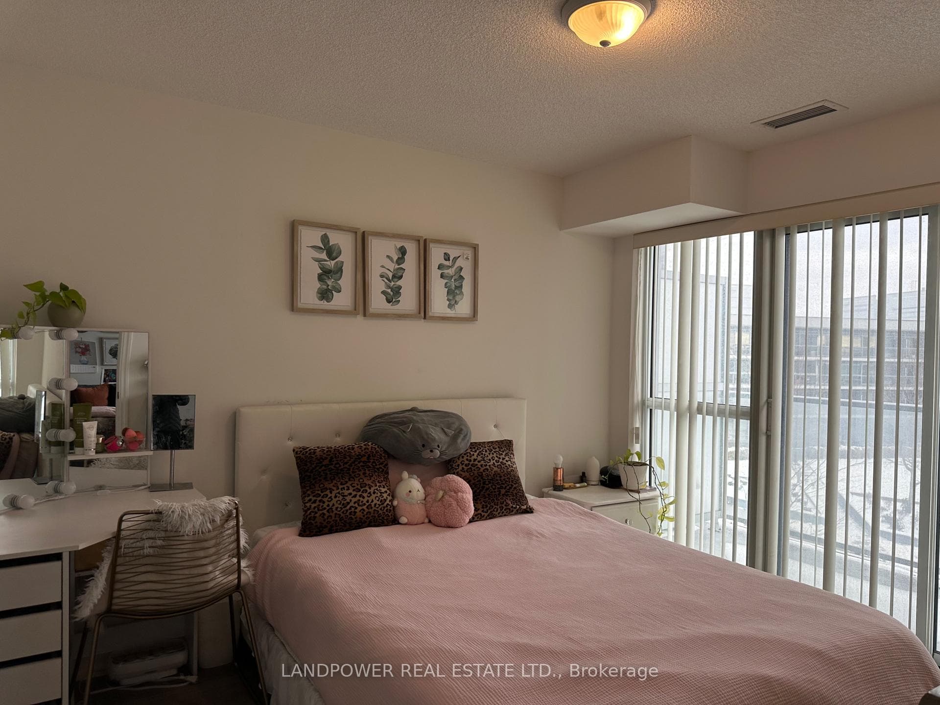 275 Yorkland Road Unit 311 photo 6