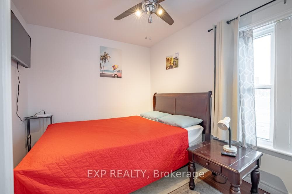 5938 Dunn Street photo 9