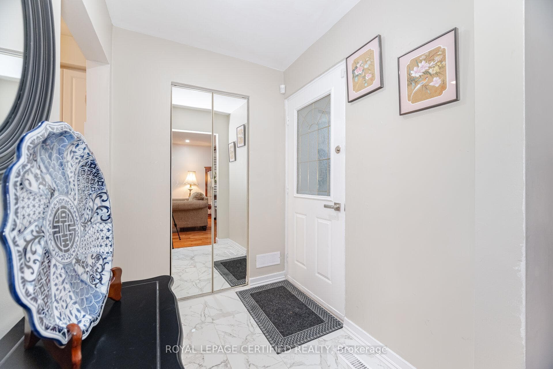 542 Lana Terrace photo 5