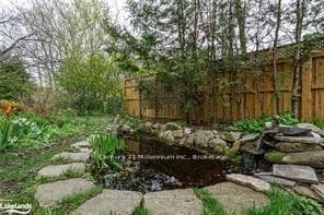 435 Napier Street Unit B photo 5