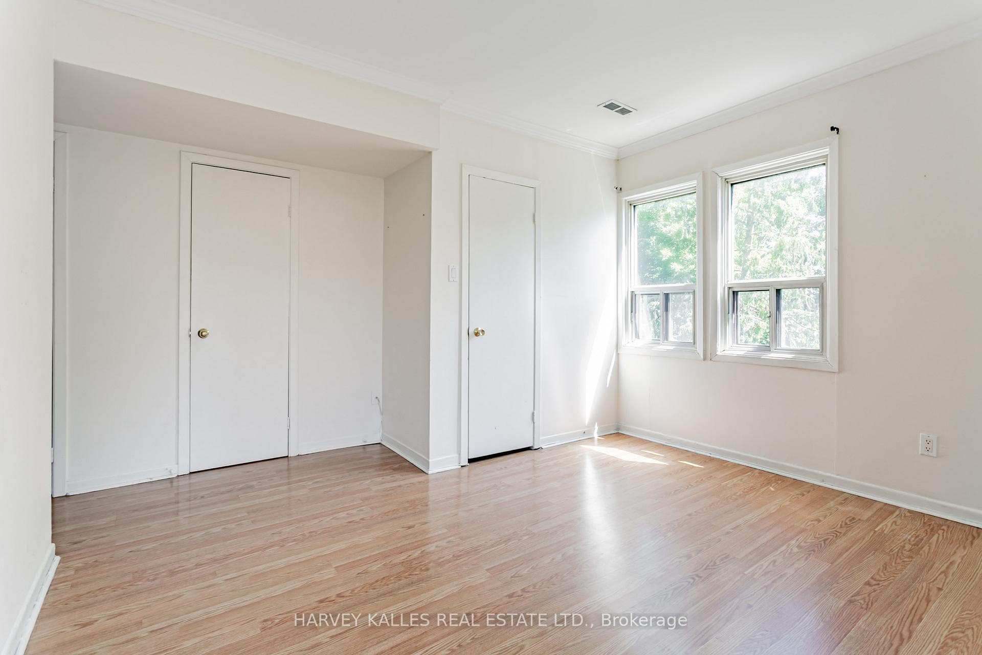 343 Greenwood Avenue photo 19