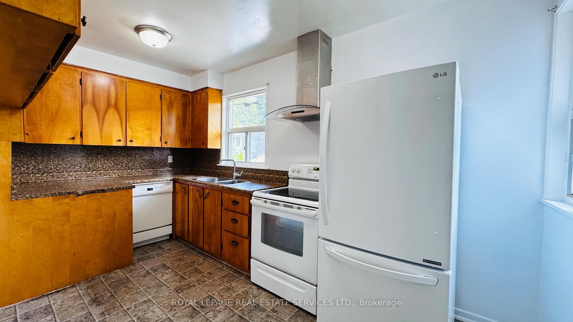 804 Brimorton Drive photo 8