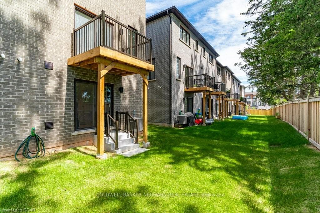 17 Briar Court photo 39