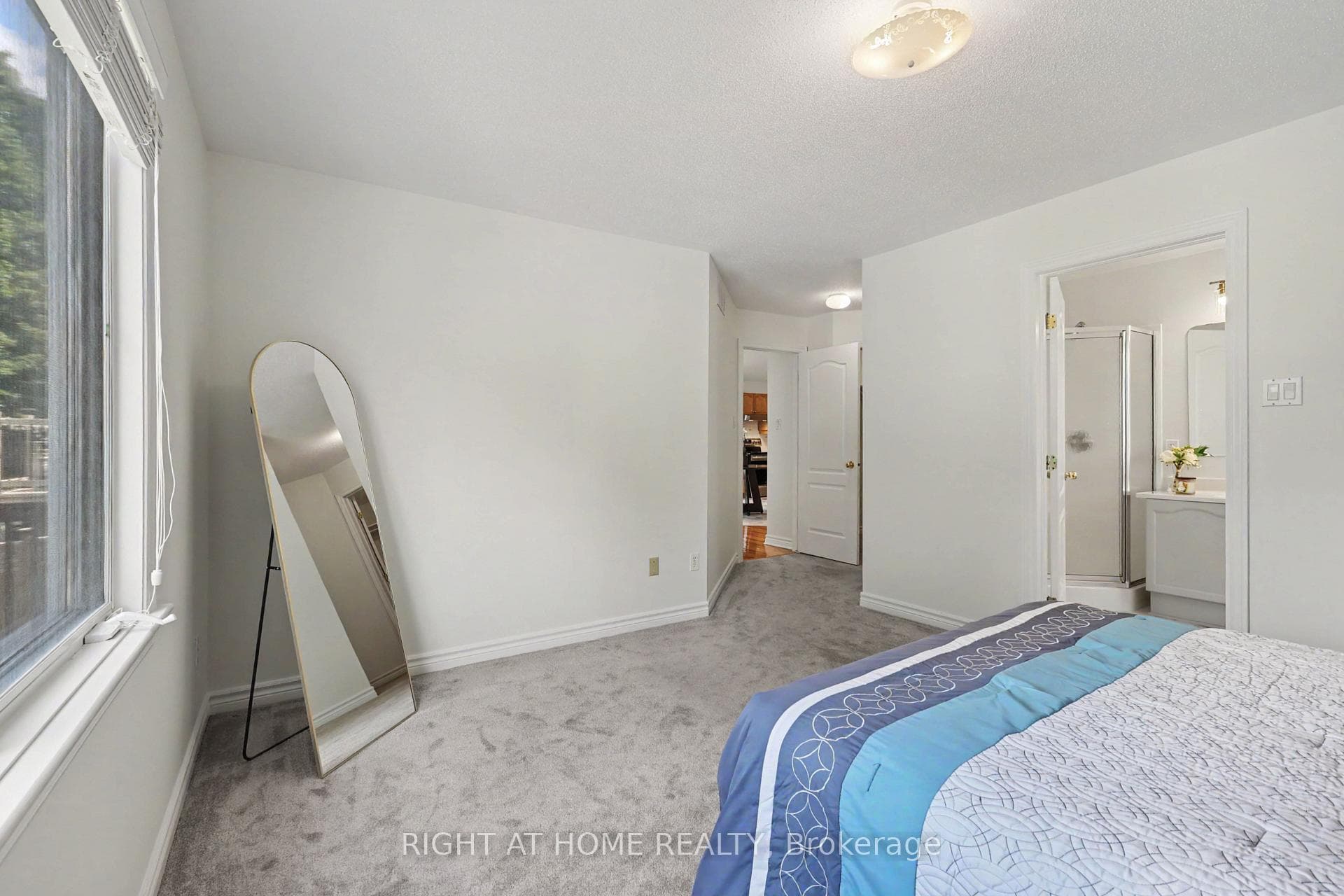 54 Fieldcrest Avenue photo 18