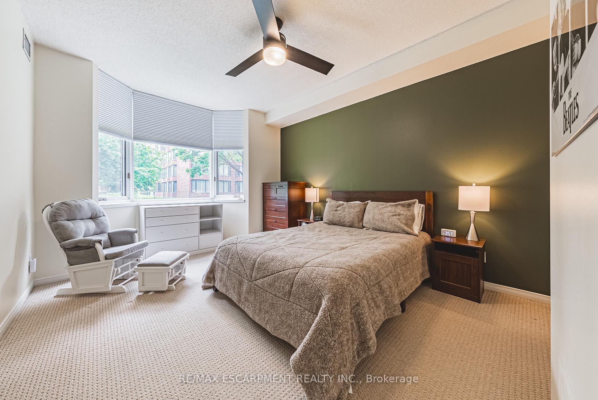 180 Limeridge Road Unit 103 photo 11