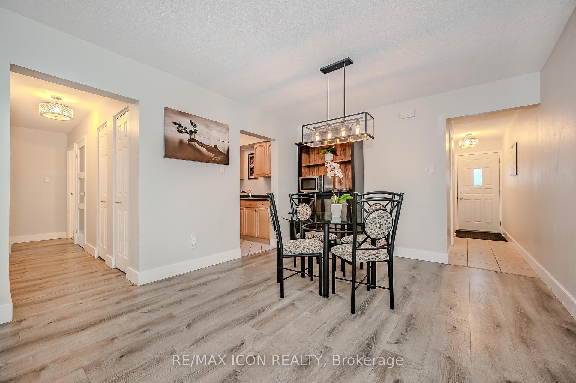 337 Kingswood Drive Unit 12 photo 8