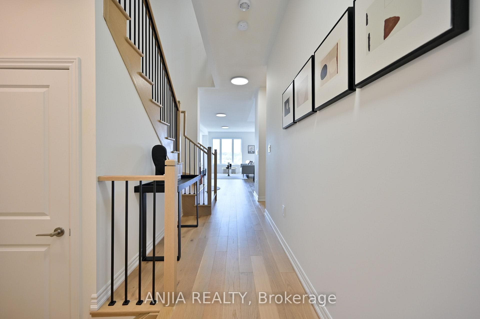 16 Velvet Drive photo 7
