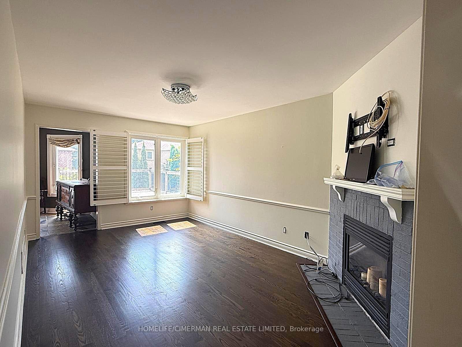 42 Lensmith Drive Unit UPPER photo 13