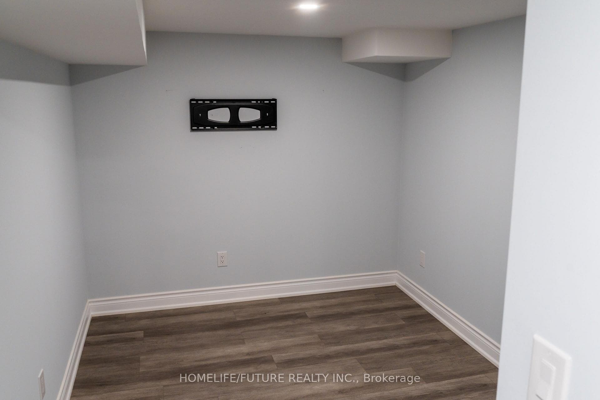 357 Kirkham Drive photo 39