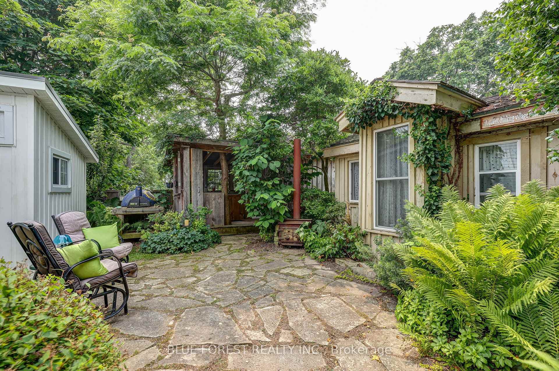 192 MITCHELL Street photo 35