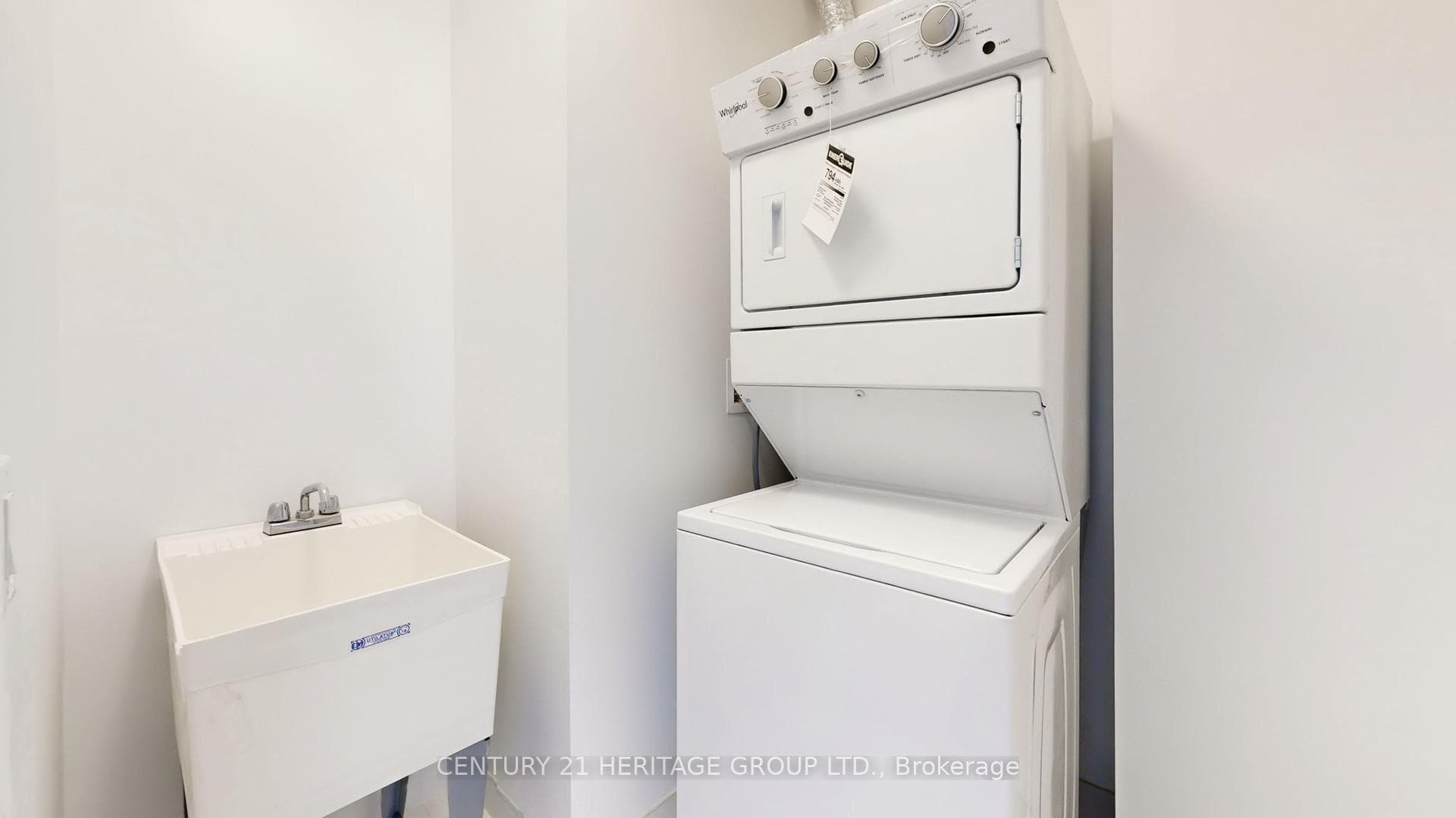 8888 Yonge Street Unit 1105 photo 41