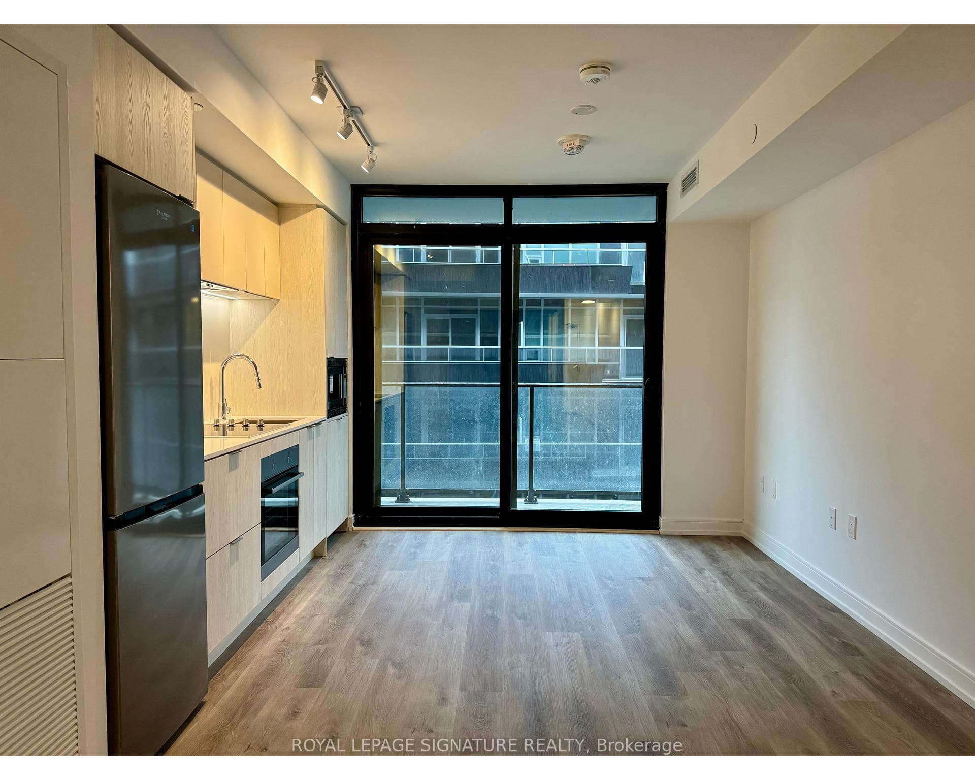 1 Jarvis Street Unit 1315 photo 8