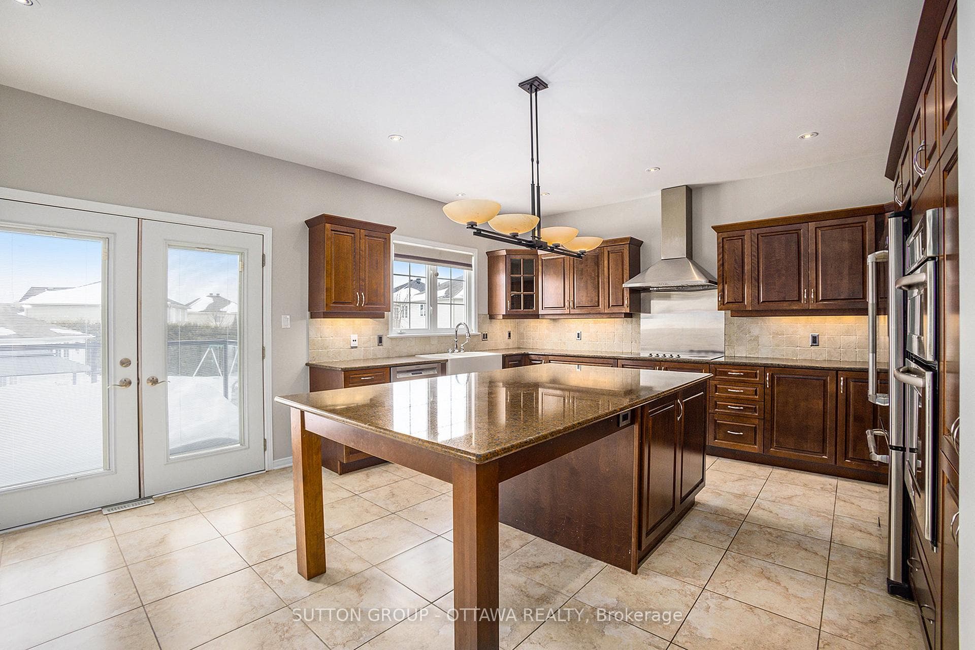 181 Windance Crescent photo 23
