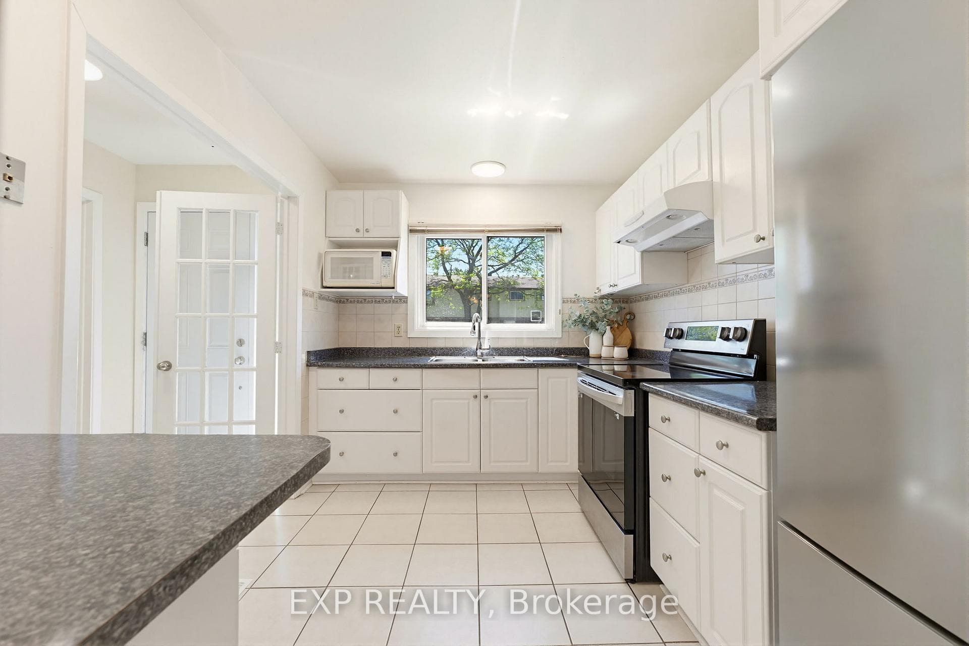 10 Fieldgate Drive Unit A photo 7