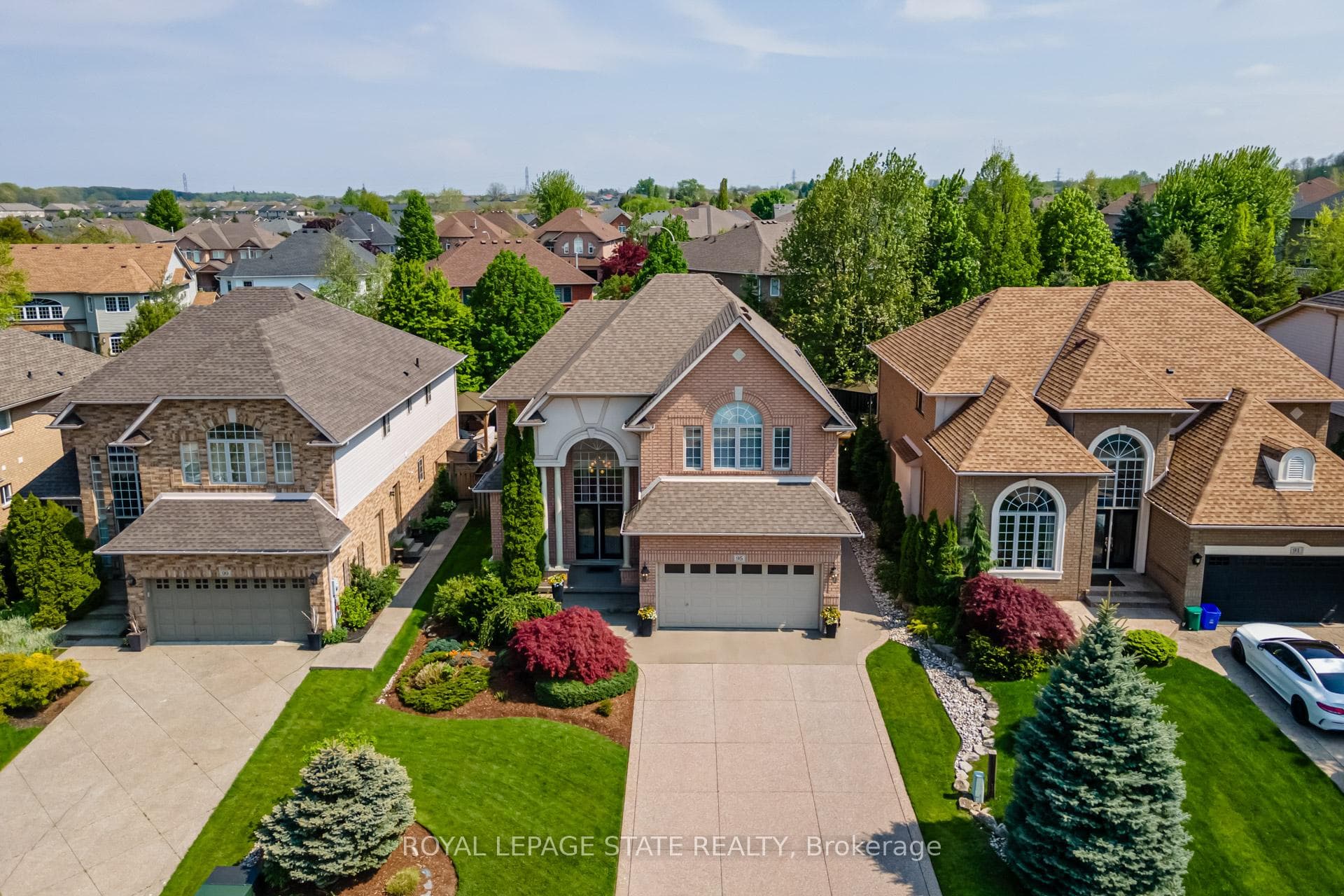 95 Portsmouth Crescent photo 2