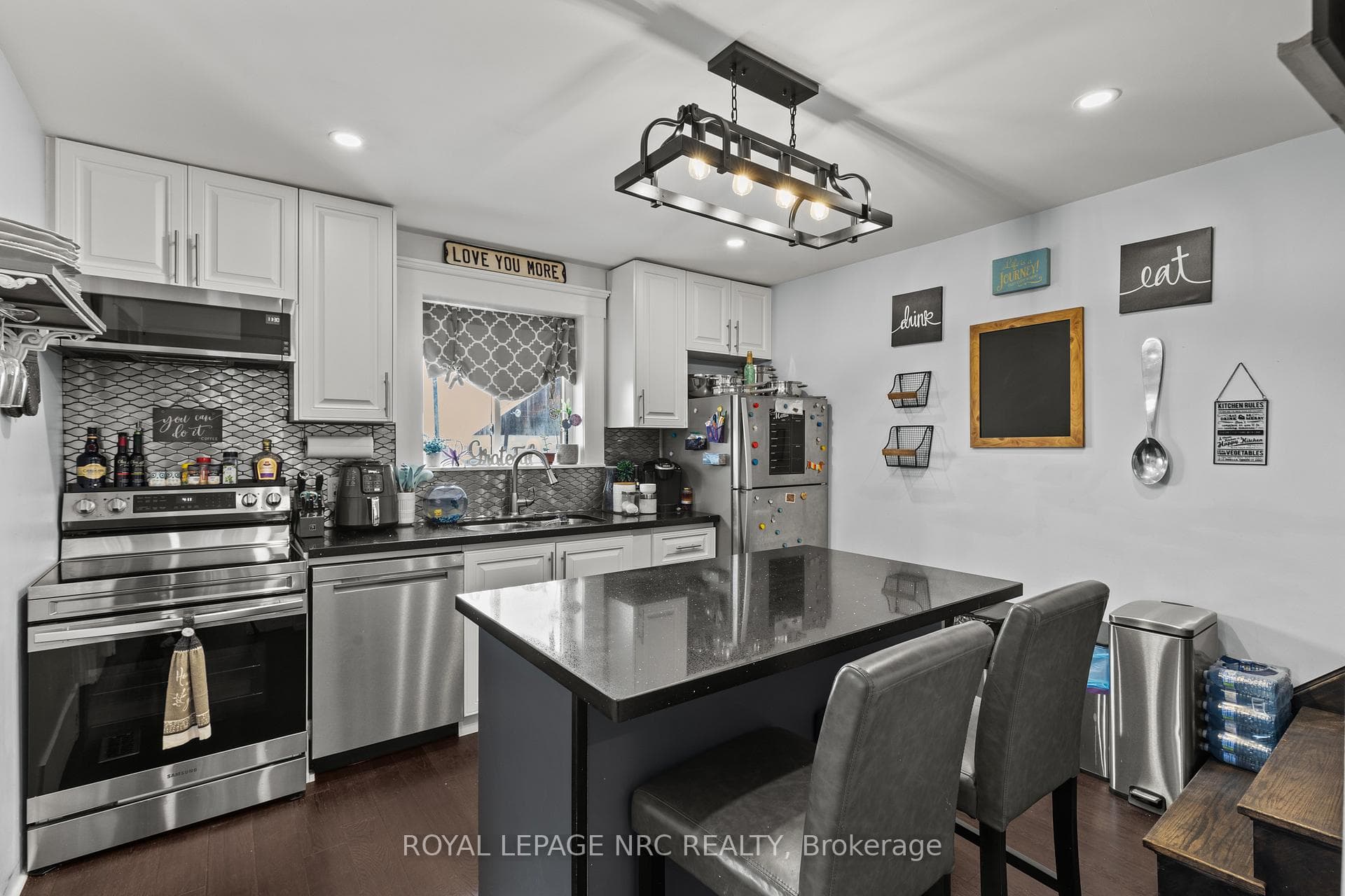 111 Morton Street photo 13
