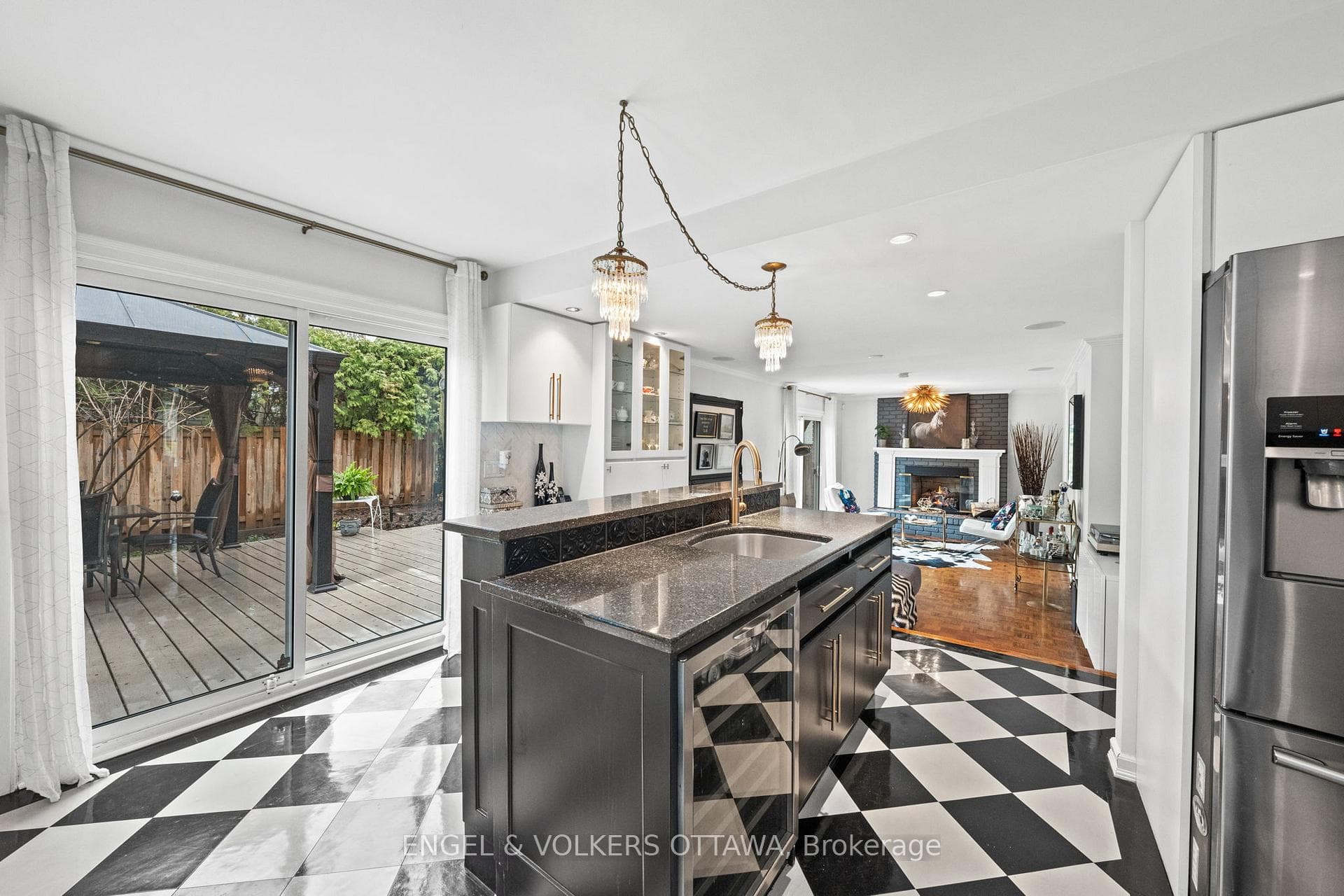 1 Erinlea Court photo 18