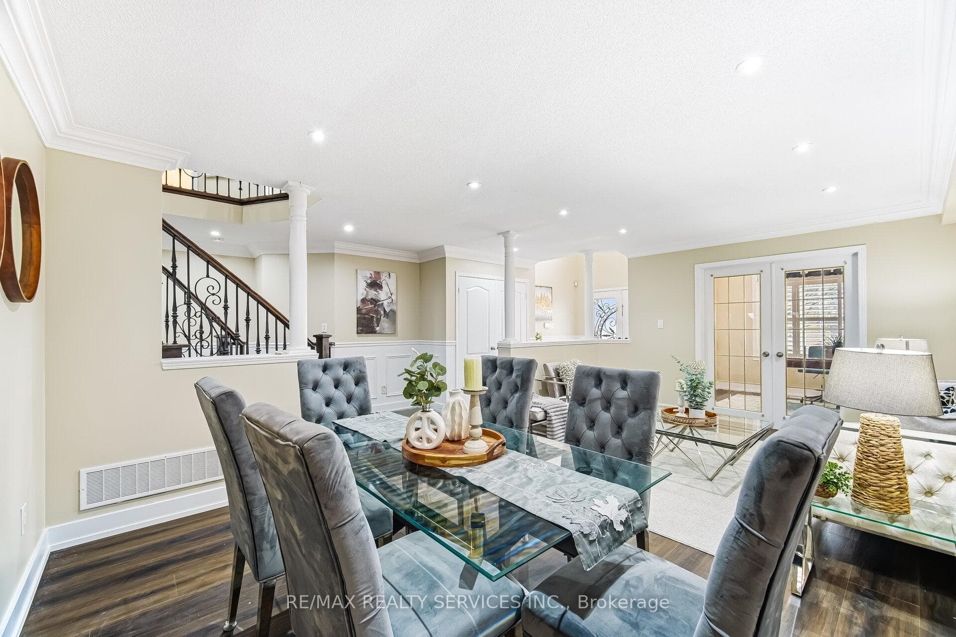 248 Edenbrook Hill Drive photo 10