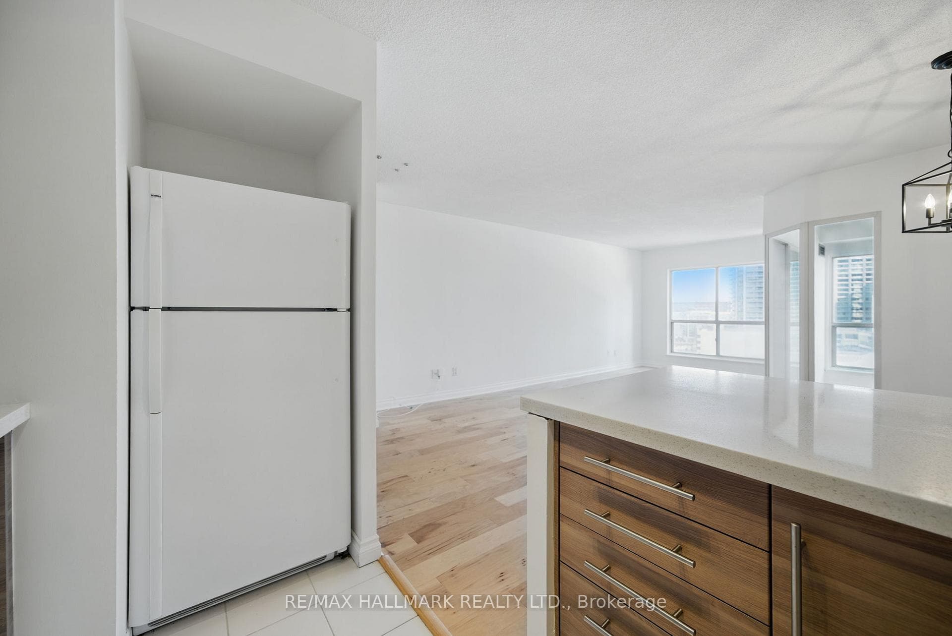 25 The Esplanade N/A Unit 1320 photo 14