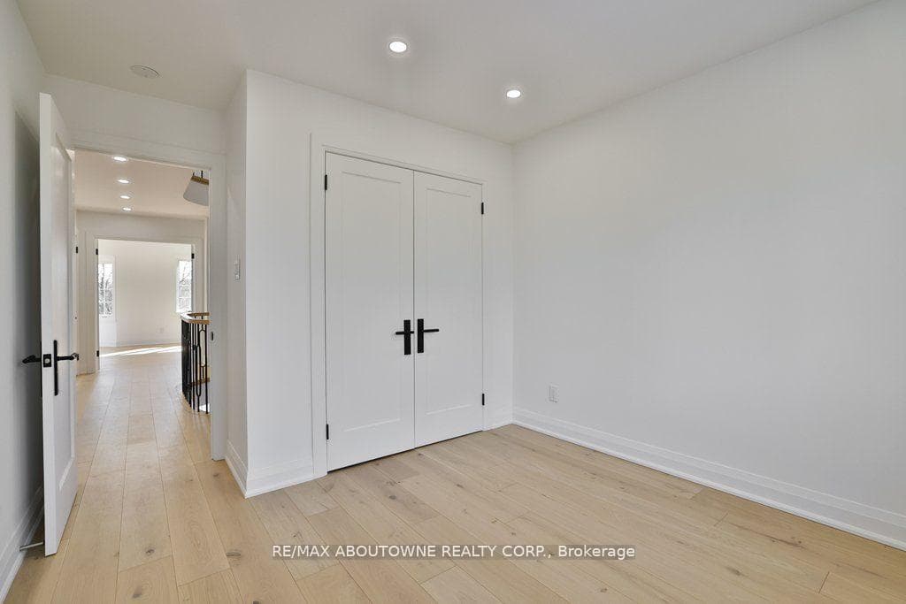 63 Tradewind Drive photo 23