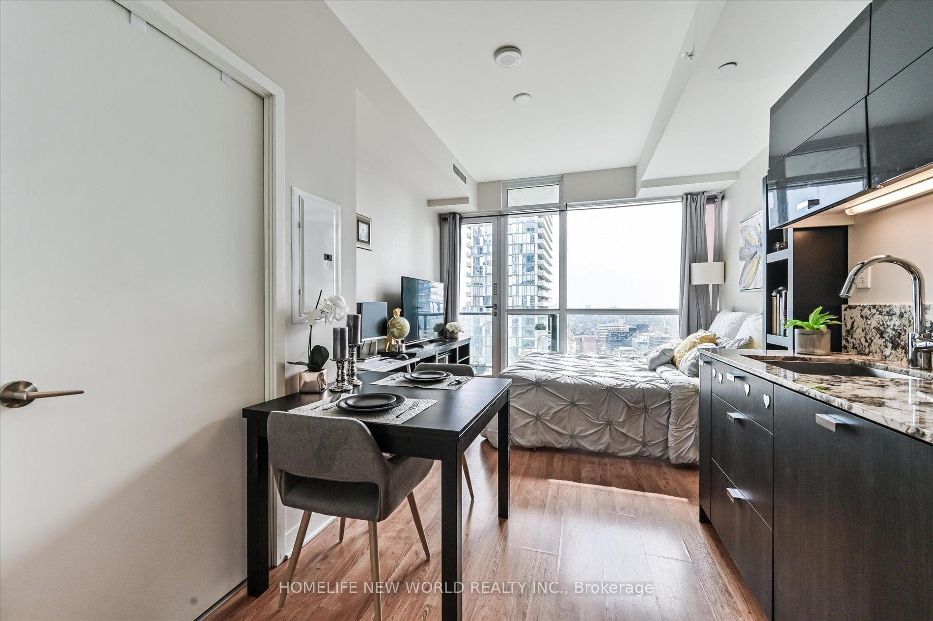 290 Adelaide Street Unit 2903 photo 11